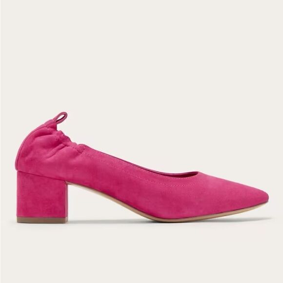 NEW EVERLANE The Day Pump in Red Currant Suede - Picture 3 of 6